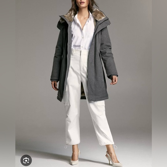 Women’s Aritzia Babaton grey Hooded Oskar Parka Coat - Picture 2 of 7